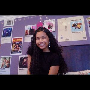 Meet your Posher, Devynn